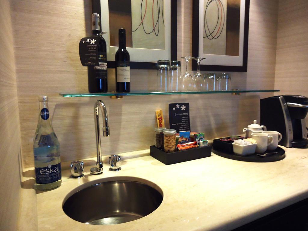 Cambridge Suites Toronto Buitenkant foto